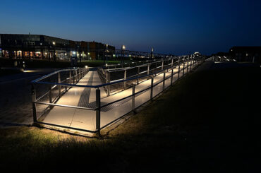 OTG macht 800 m Edelstahl-Geländer für Norddeichpromenade wetterfest